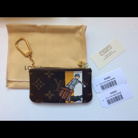 Louis Vuitton Accessories - Louis Vuitton Groom Key Chain Case
